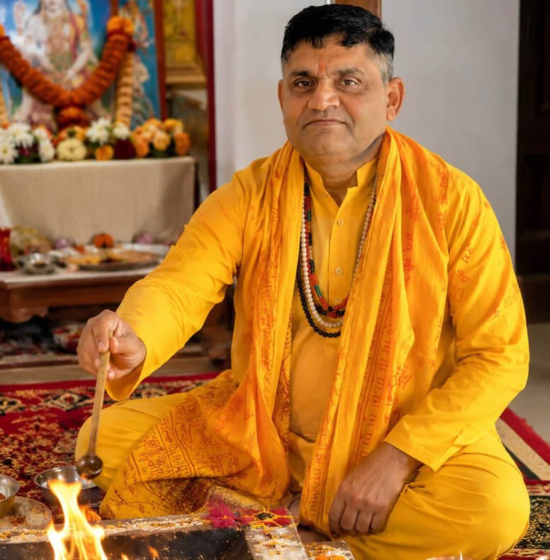astrologer-mahesh-shastri
