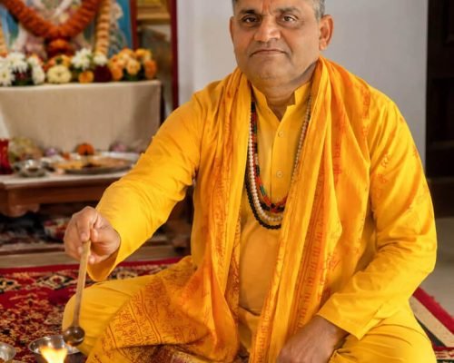 astrologer-mahesh-shastri